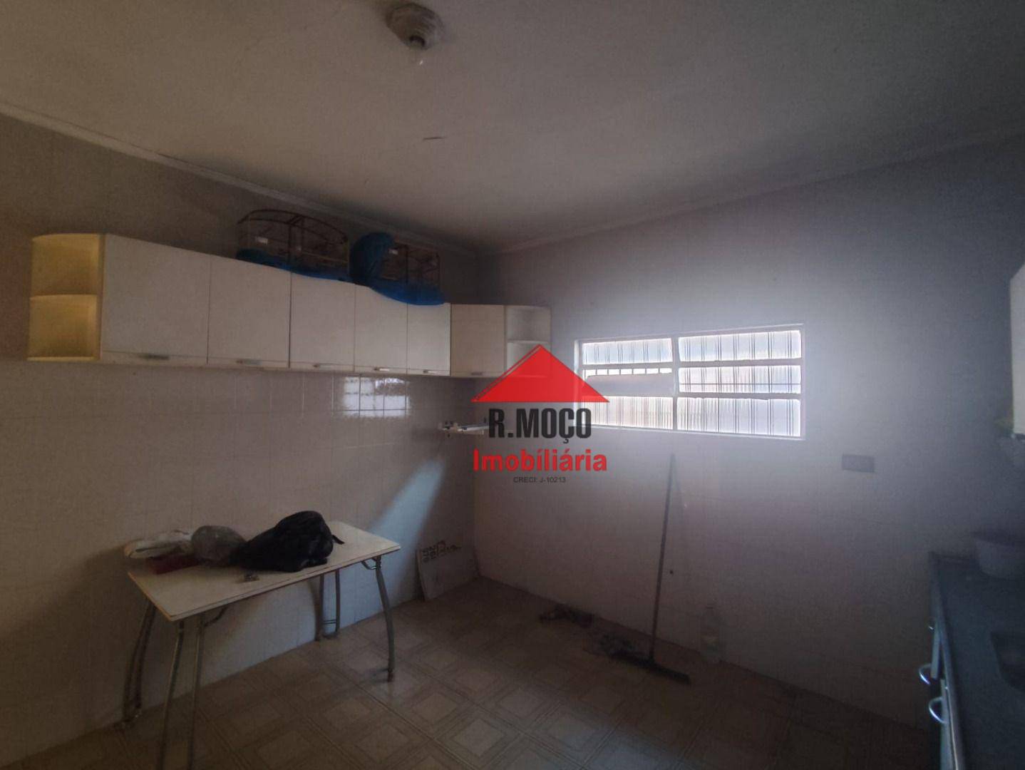 Casa para alugar com 2 quartos, 151m² - Foto 14