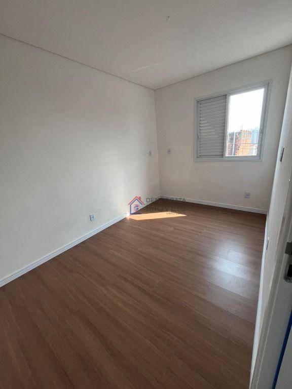 Apartamento à venda com 2 quartos, 41m² - Foto 4