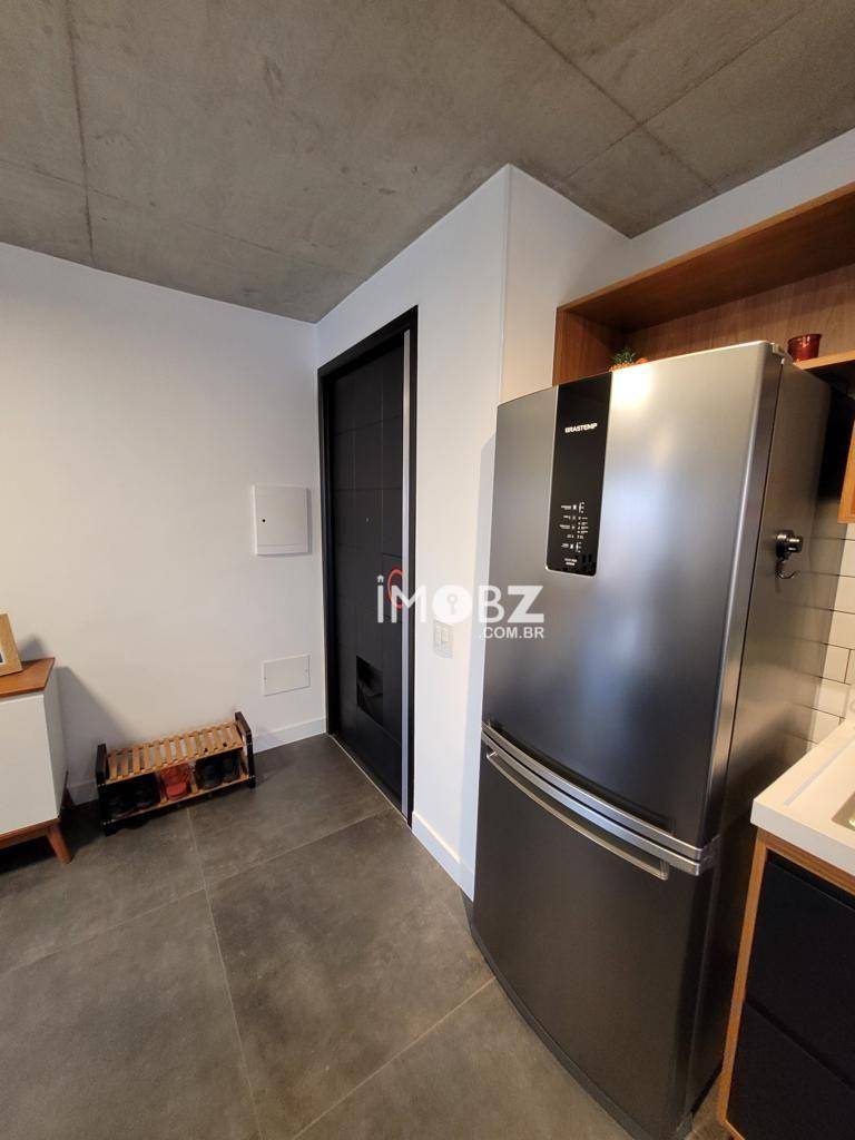 Apartamento à venda com 2 quartos, 70m² - Foto 21