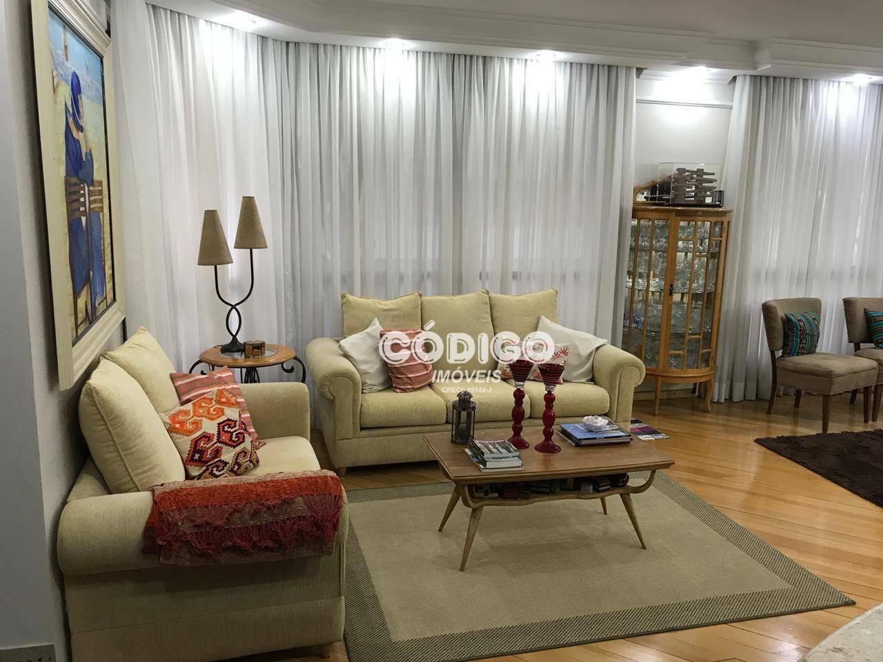 Apartamento à venda com 4 quartos, 280m² - Foto 1