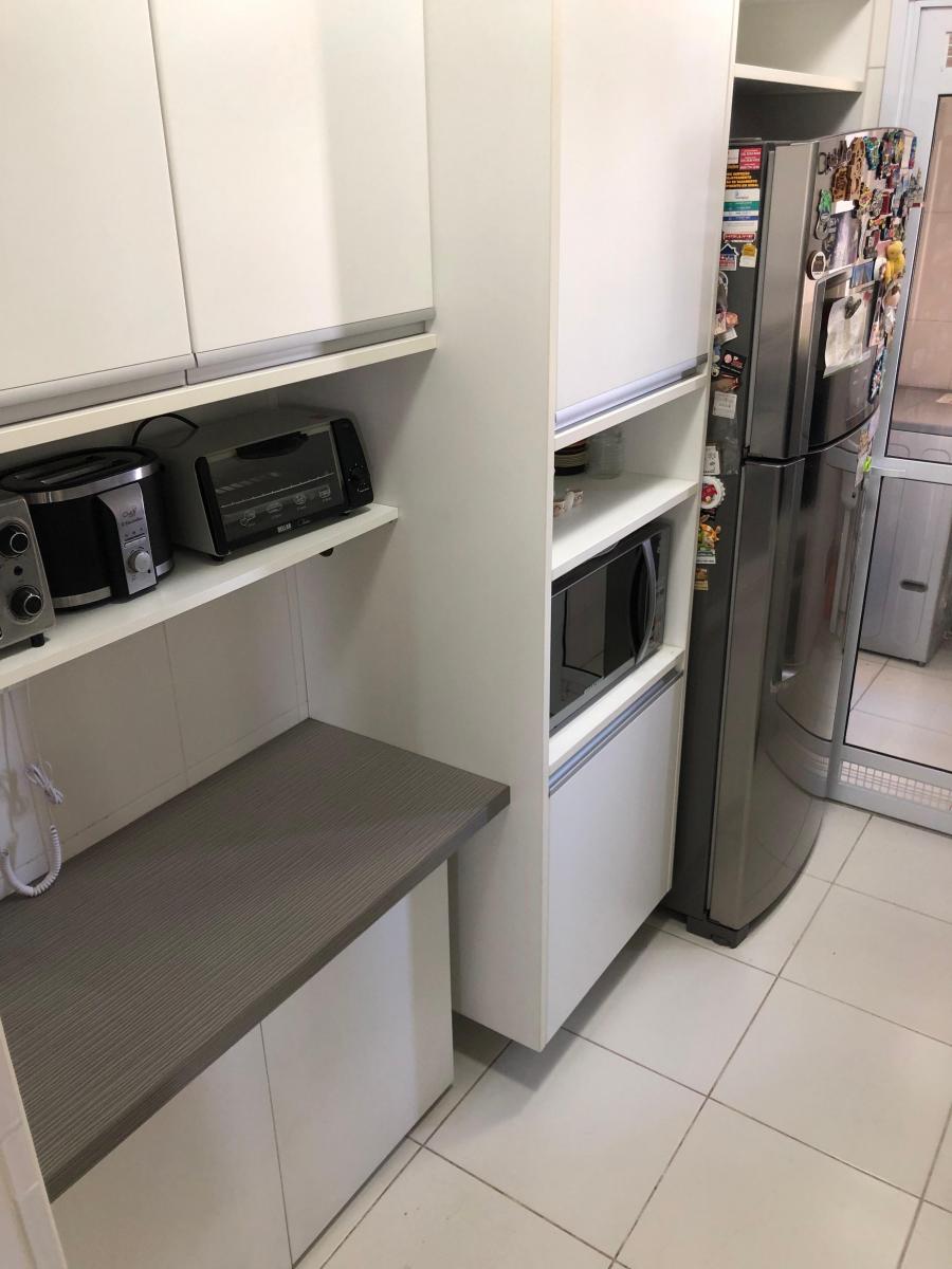 Apartamento à venda com 2 quartos, 80m² - Foto 11