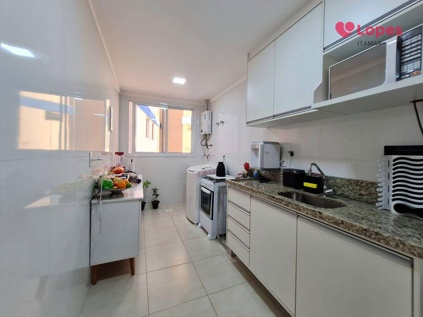 Apartamento à venda com 2 quartos, 70m² - Foto 5