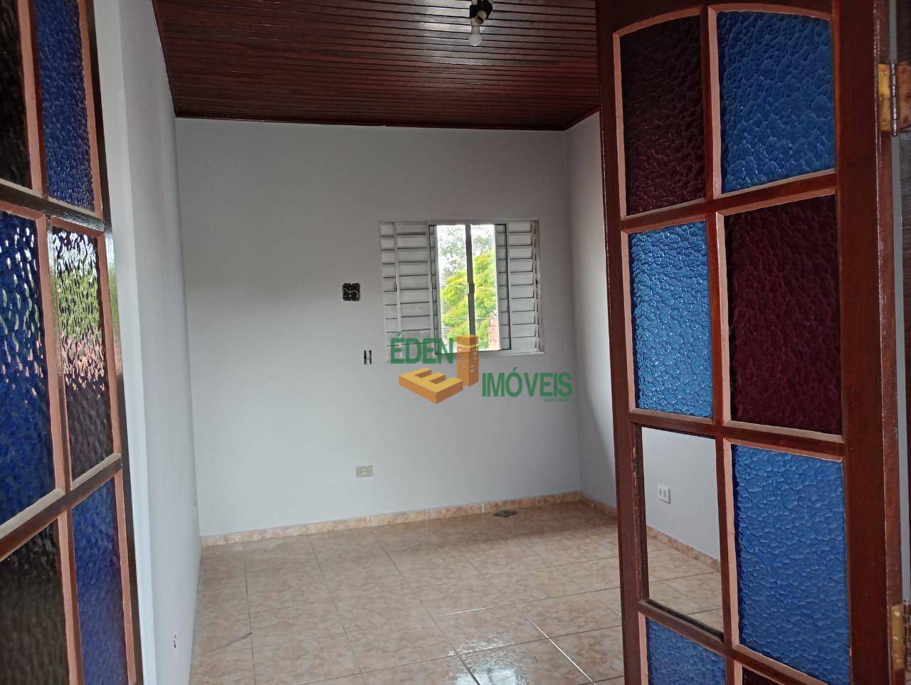 Casa à venda com 4 quartos, 200m² - Foto 12