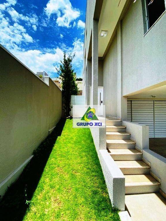 Sobrado à venda com 4 quartos, 345m² - Foto 2