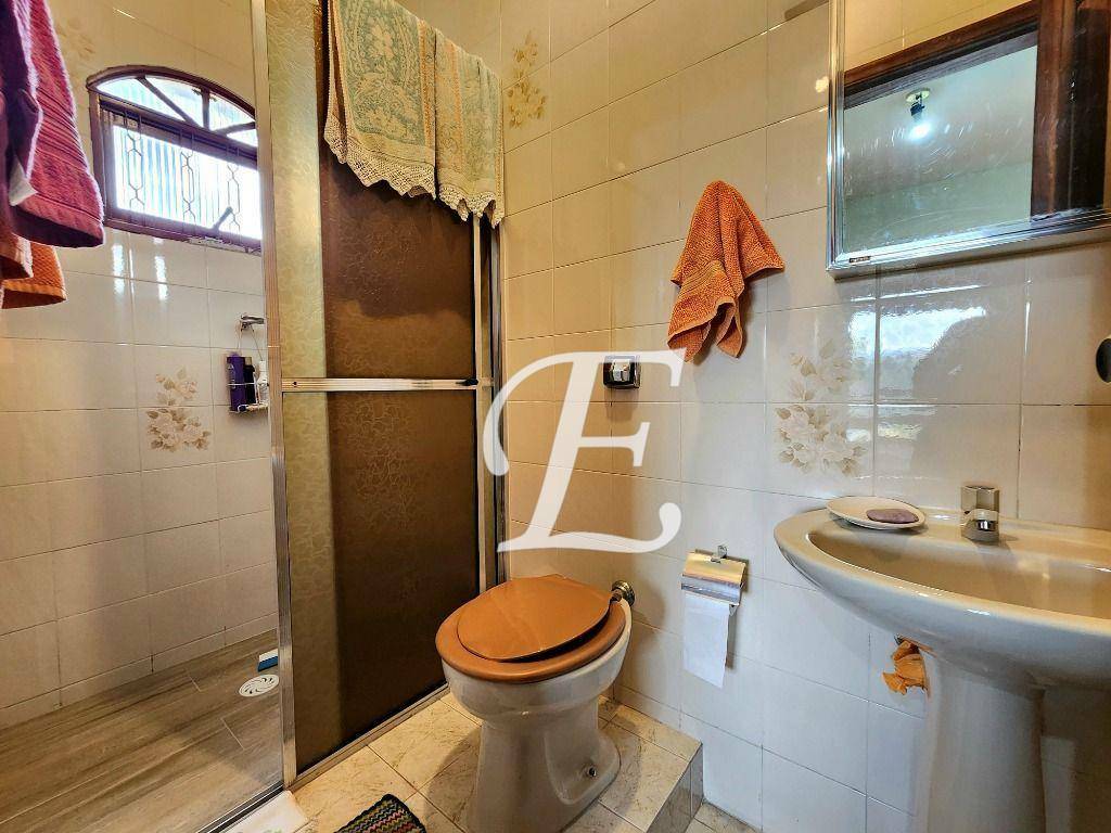 Chácara à venda com 6 quartos, 300m² - Foto 30