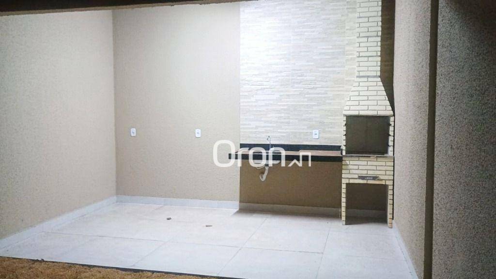 Casa à venda com 2 quartos, 93m² - Foto 1