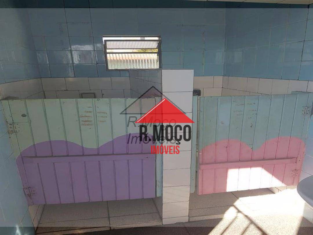 Sobrado à venda com 10 quartos, 219m² - Foto 25