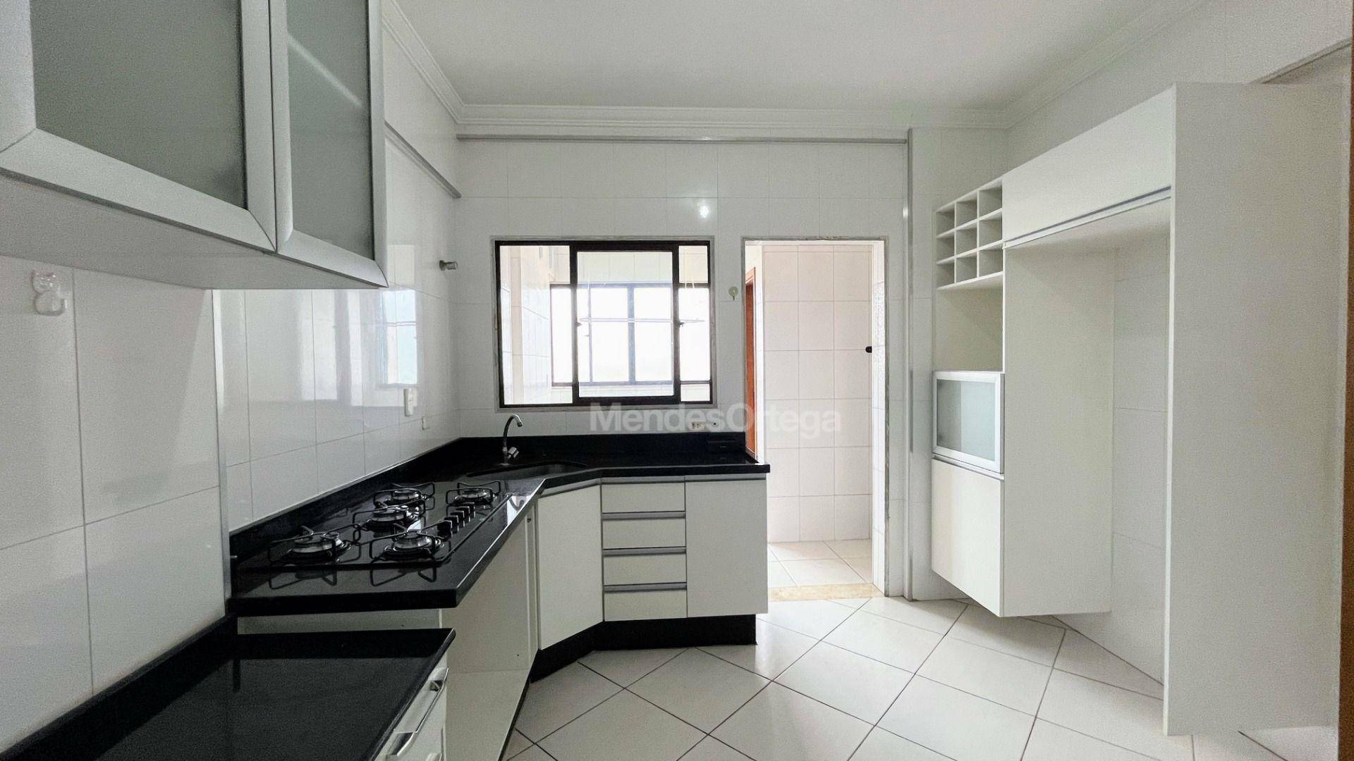 Apartamento à venda e aluguel com 3 quartos, 112m² - Foto 4