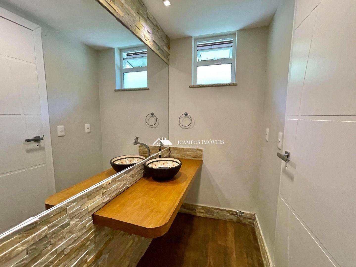 Casa à venda com 4 quartos, 300m² - Foto 22