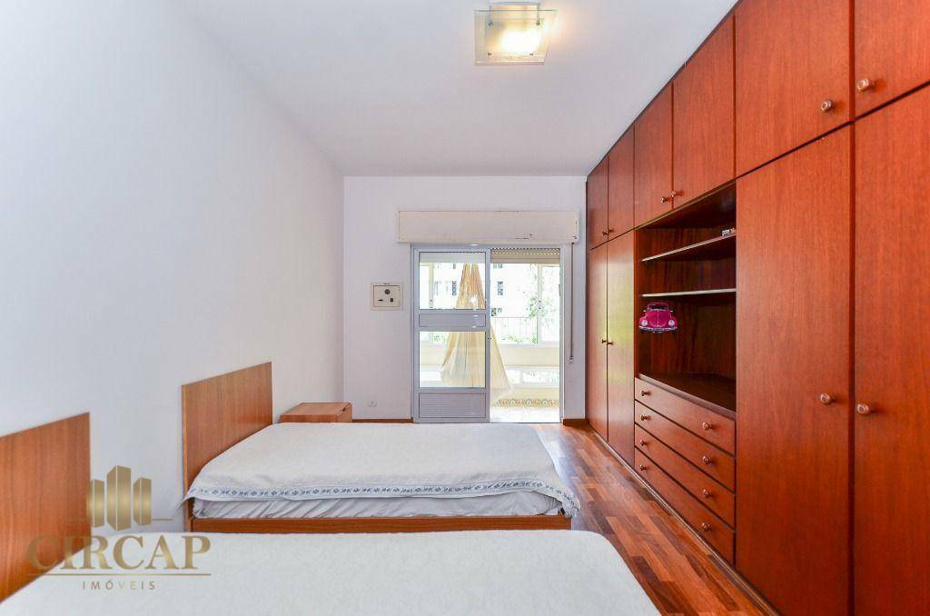 Apartamento à venda com 3 quartos, 191m² - Foto 18