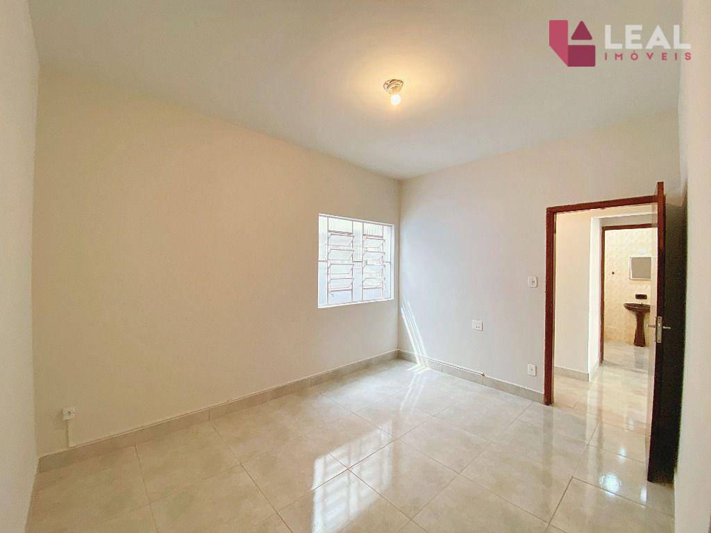 Apartamento para alugar com 3 quartos, 100m² - Foto 11