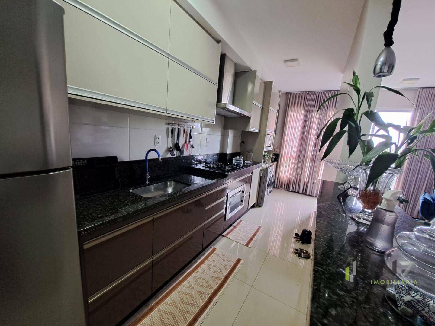 Apartamento à venda com 2 quartos, 60m² - Foto 15