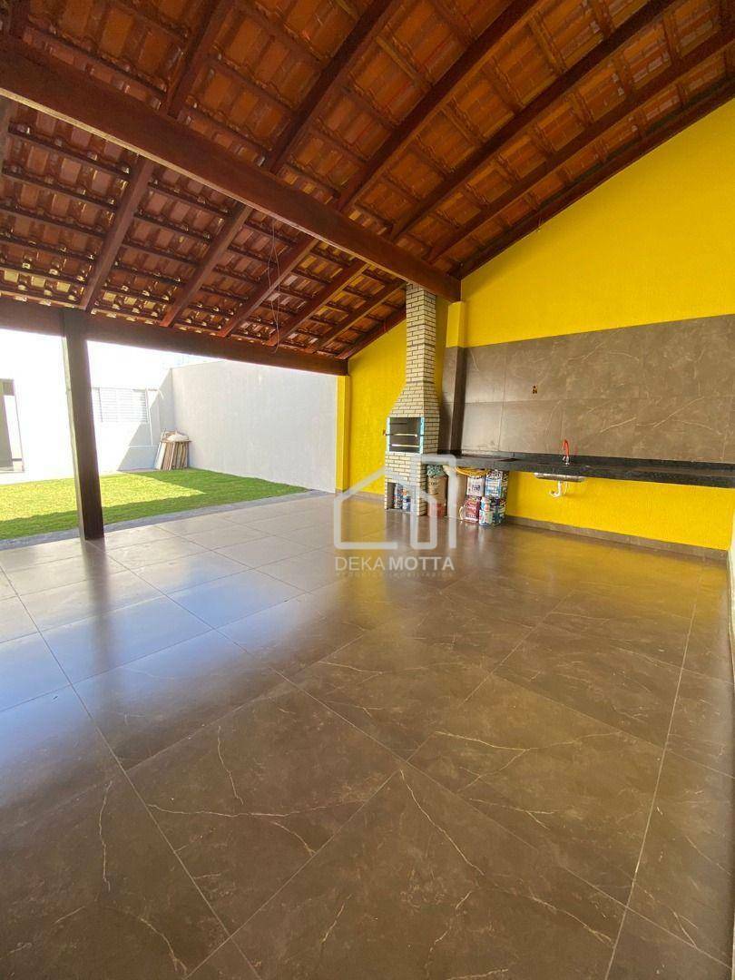 Casa à venda com 4 quartos, 150m² - Foto 13