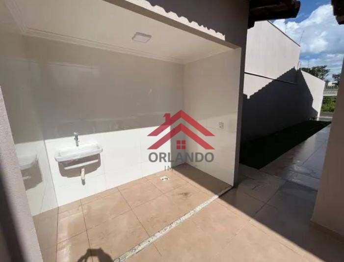 Casa à venda com 3 quartos, 135m² - Foto 2