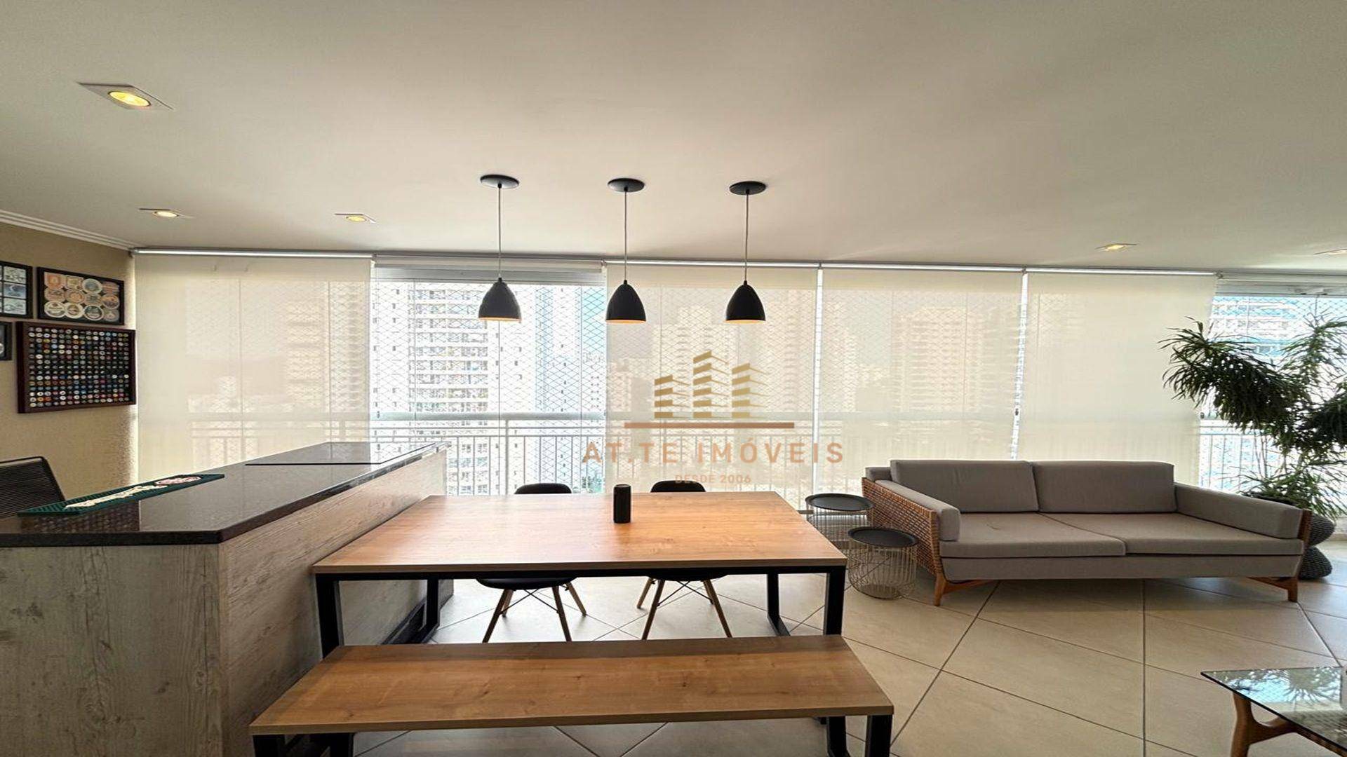 Apartamento à venda com 3 quartos, 135m² - Foto 1