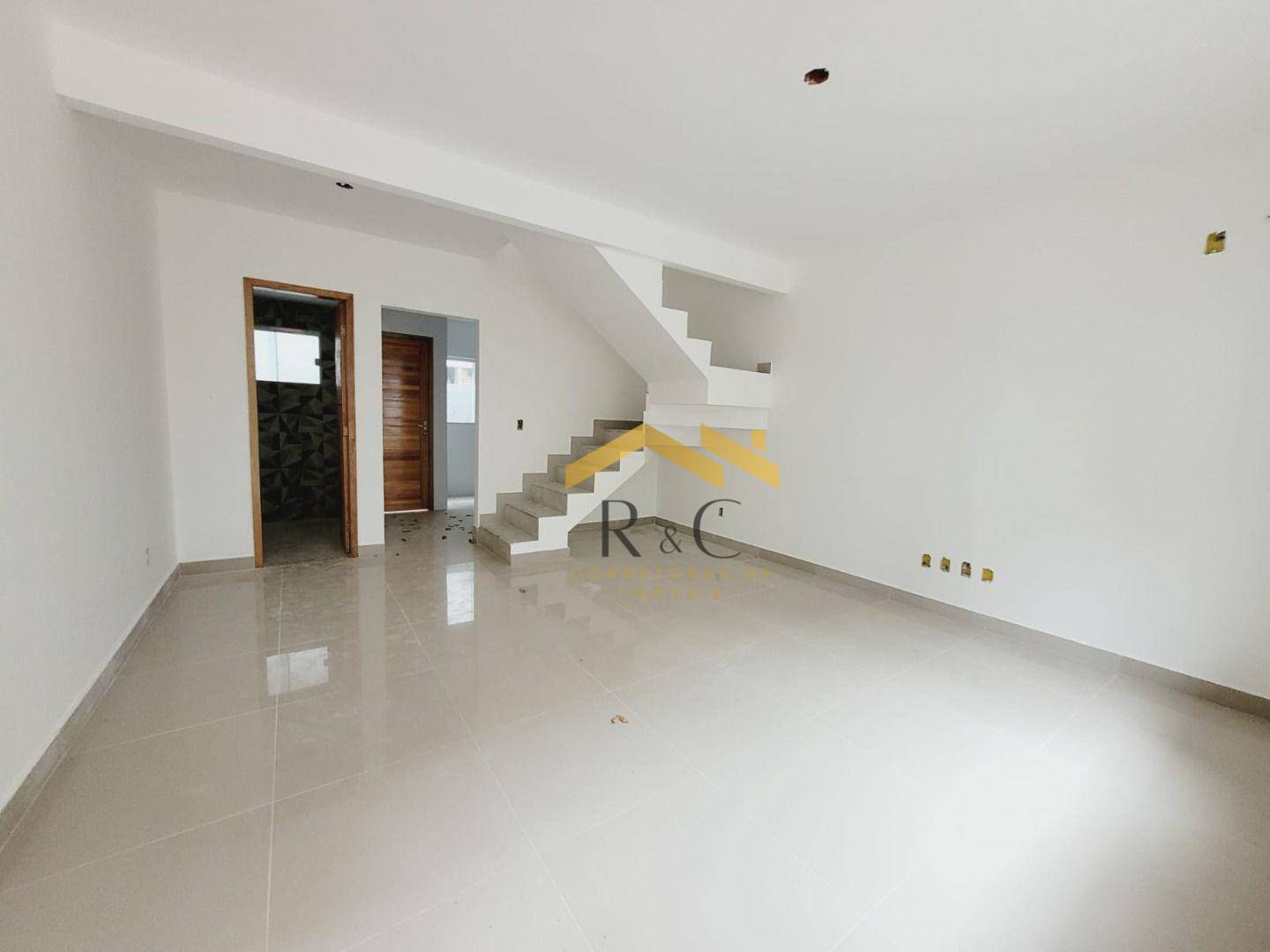 Casa à venda com 2 quartos, 76m² - Foto 3