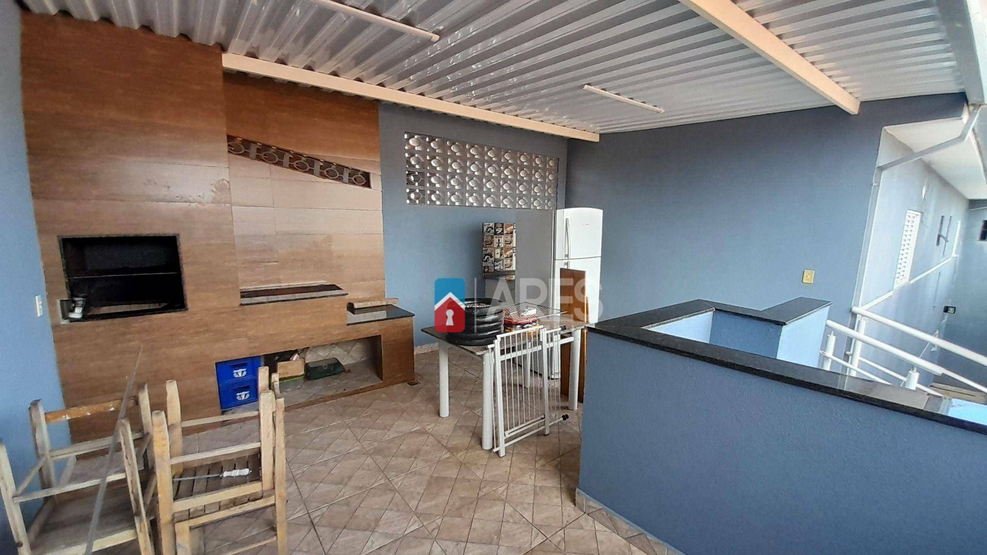 Casa à venda com 3 quartos, 200m² - Foto 7