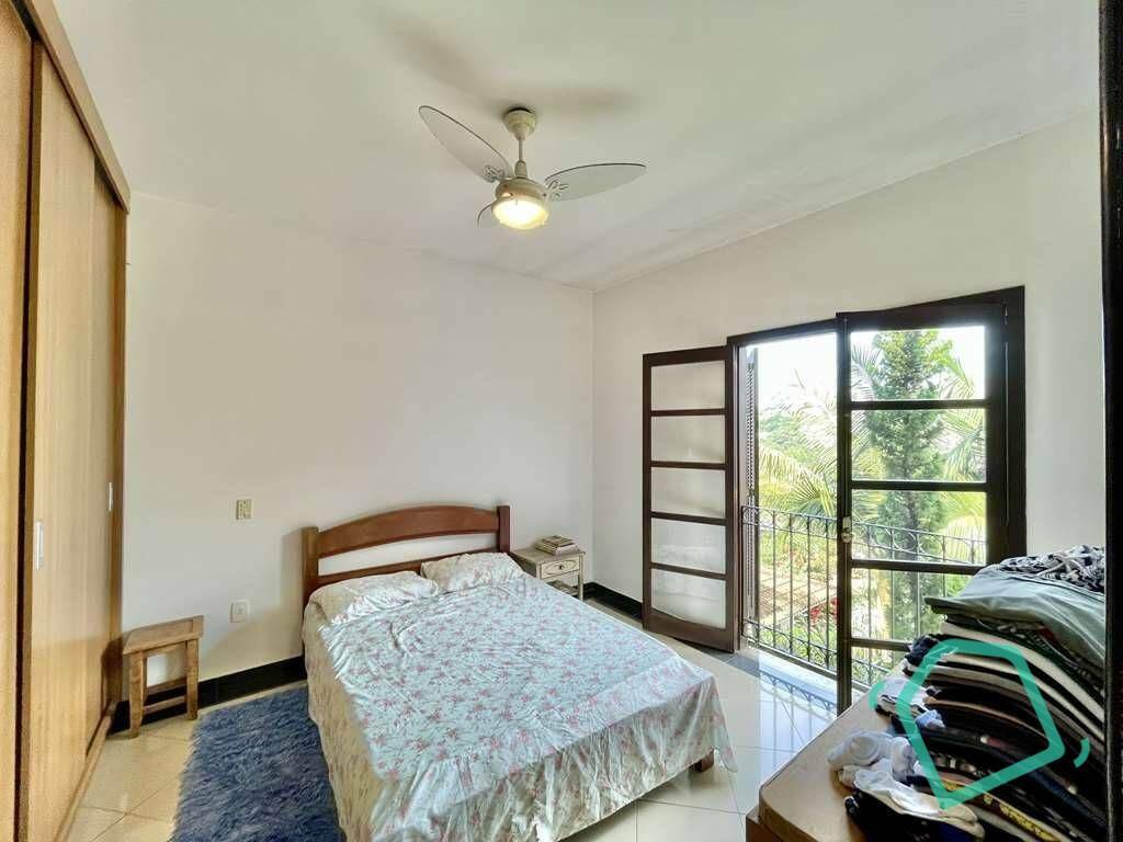 Casa de Condomínio à venda com 4 quartos, 295m² - Foto 17