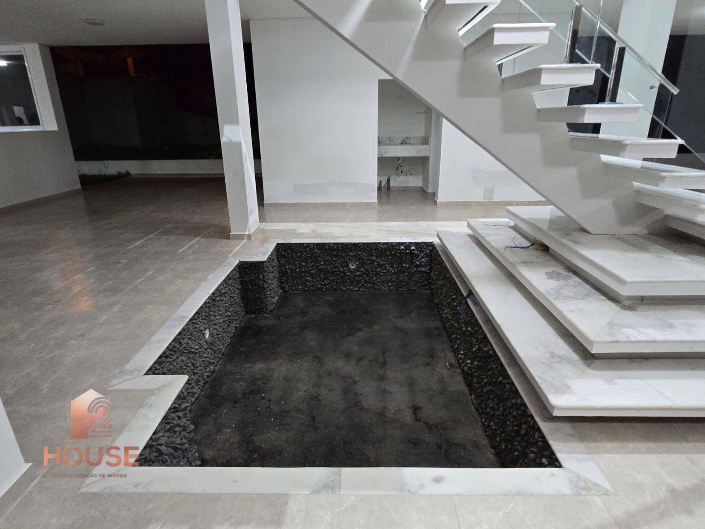 Casa de Condomínio à venda com 5 quartos, 600m² - Foto 58