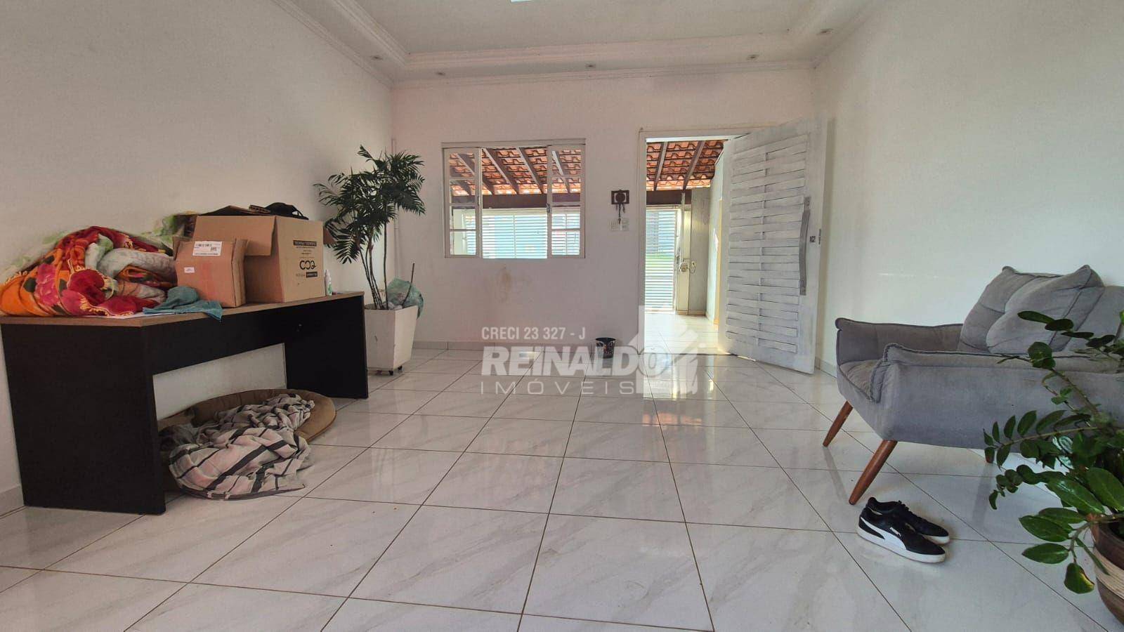 Casa, 4 quartos, 311 m² - Foto 2