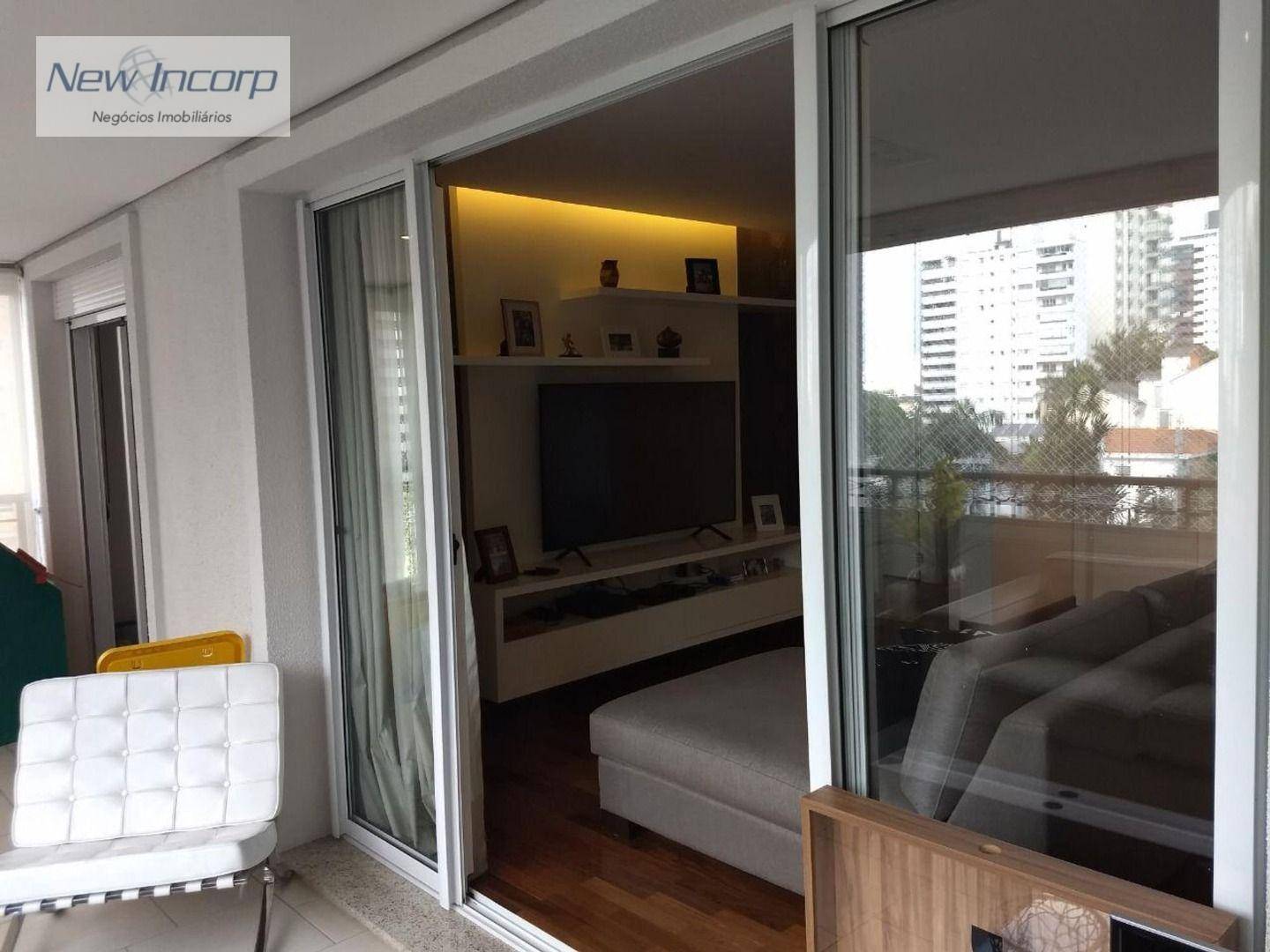 Apartamento, 4 quartos, 216 m² - Foto 2