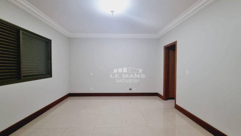 Casa à venda com 3 quartos, 375m² - Foto 16