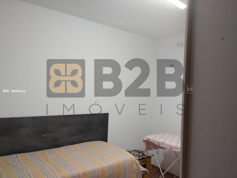 Apartamento à venda com 2 quartos, 46m² - Foto 12