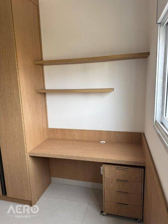 Apartamento para alugar com 2 quartos, 64m² - Foto 3