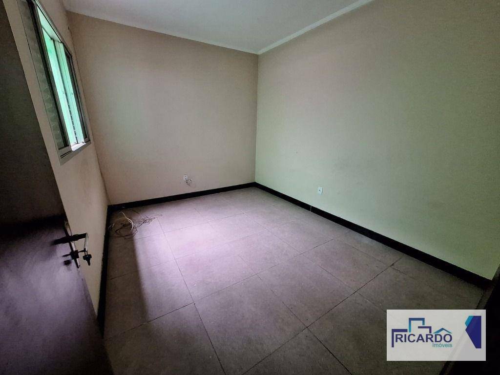 Casa à venda com 4 quartos, 300m² - Foto 24