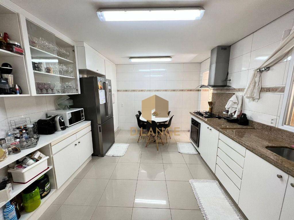 Casa de Condomínio à venda com 3 quartos, 360m² - Foto 14