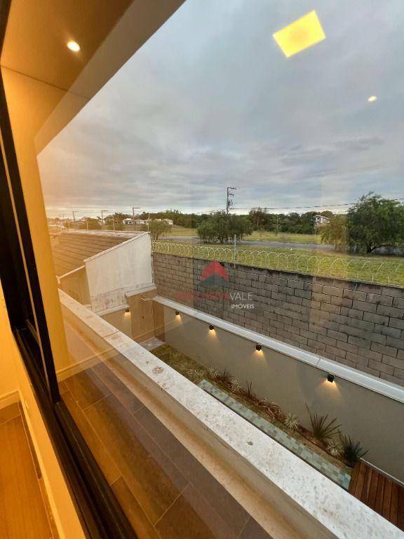 Casa de Condomínio à venda com 4 quartos, 250m² - Foto 19
