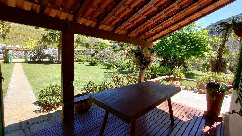 Chácara à venda com 5 quartos, 400m² - Foto 7