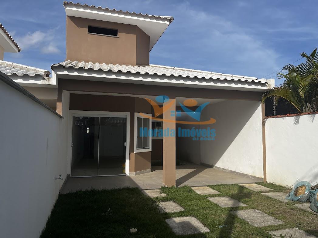 Casa à venda com 2 quartos, 65m² - Foto 1