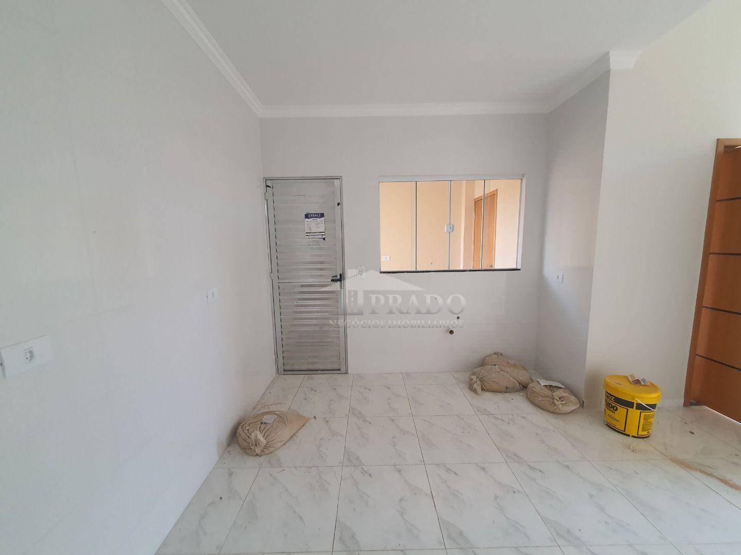 Casa à venda com 2 quartos, 75m² - Foto 12