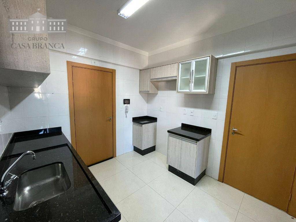 Apartamento à venda com 3 quartos, 110m² - Foto 3