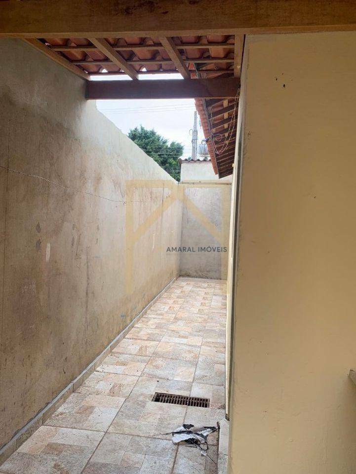 Casa à venda com 4 quartos, 210m² - Foto 7