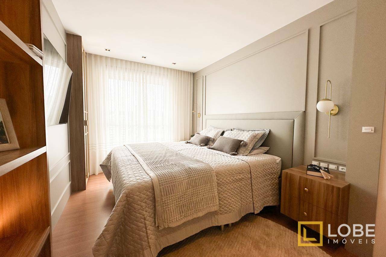 Apartamento à venda com 3 quartos, 171m² - Foto 14