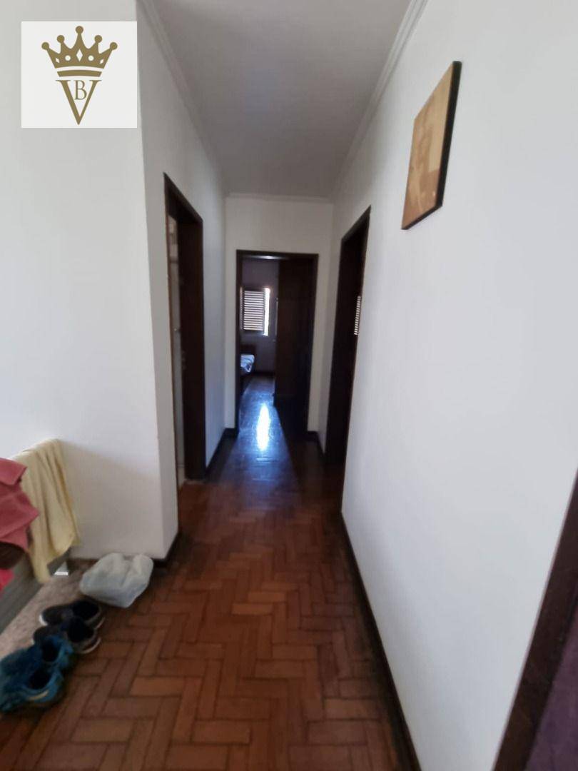 Casa à venda com 5 quartos, 300m² - Foto 15