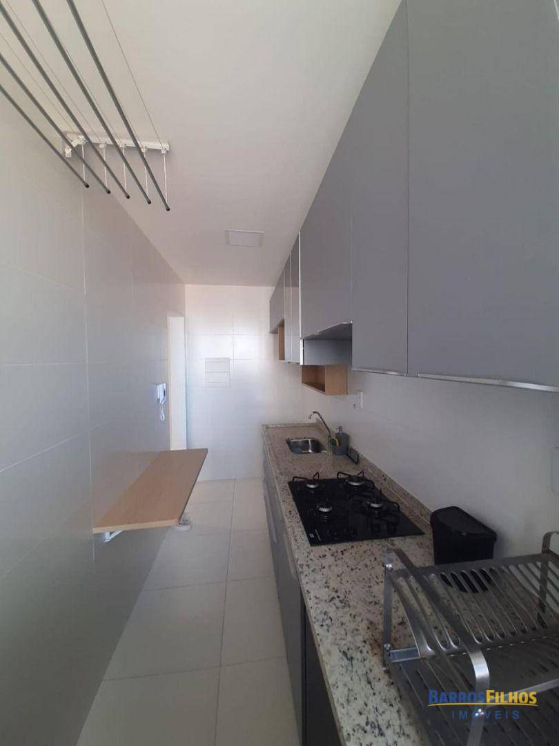 Apartamento para alugar com 3 quartos, 70m² - Foto 7