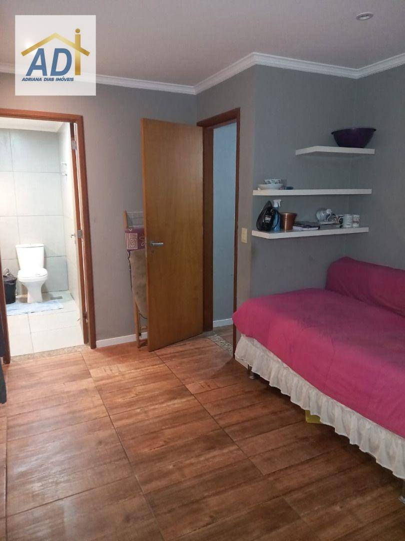 Casa de Condomínio à venda e aluguel com 4 quartos, 250m² - Foto 4