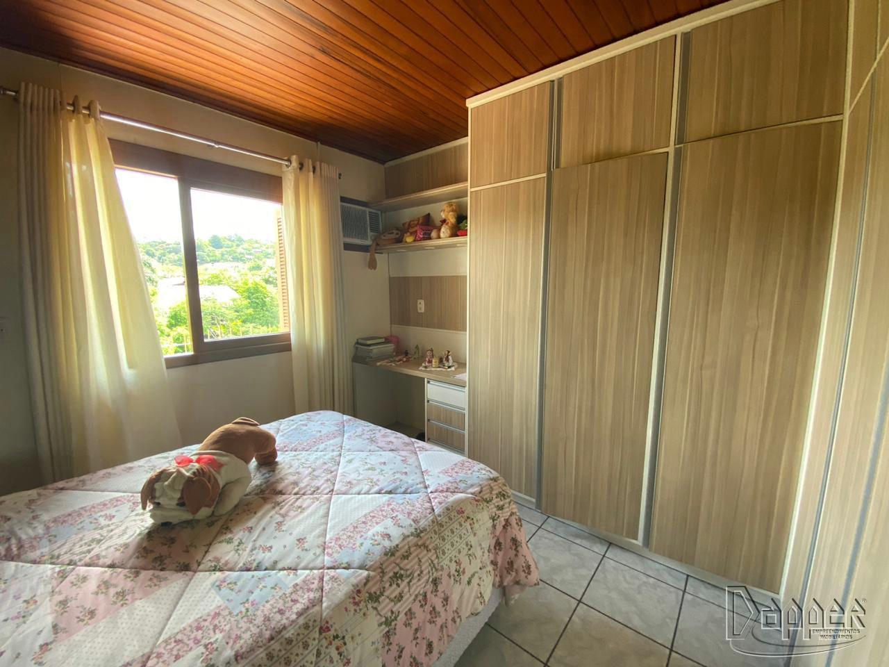 Casa à venda com 3 quartos, 316m² - Foto 13