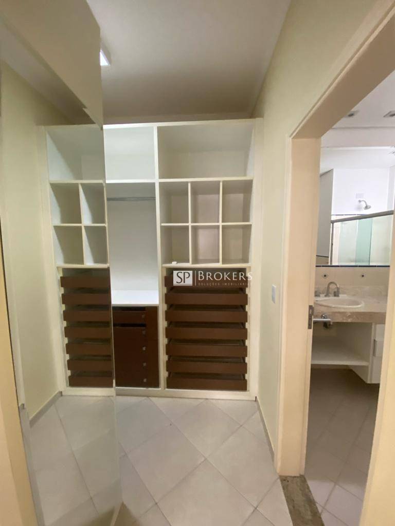 Casa de Condomínio para alugar com 3 quartos, 225m² - Foto 27