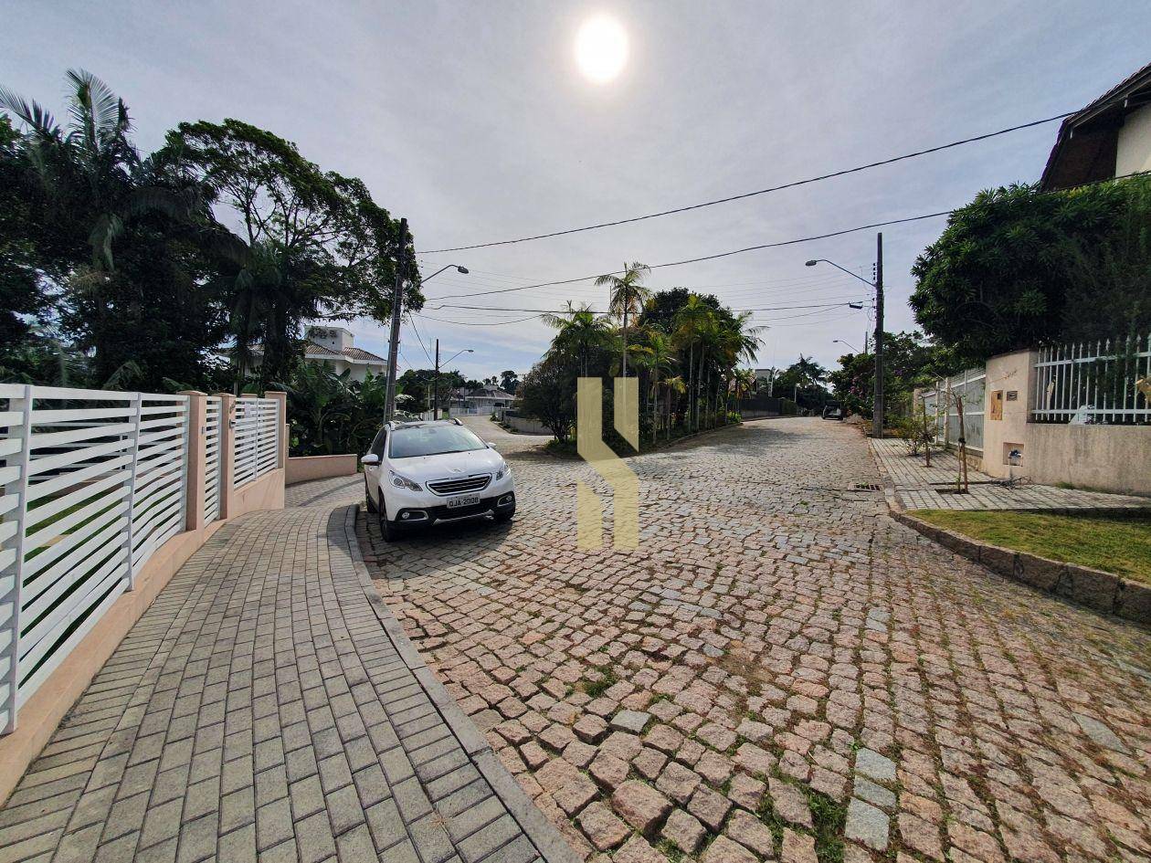 Casa à venda com 3 quartos, 360m² - Foto 7