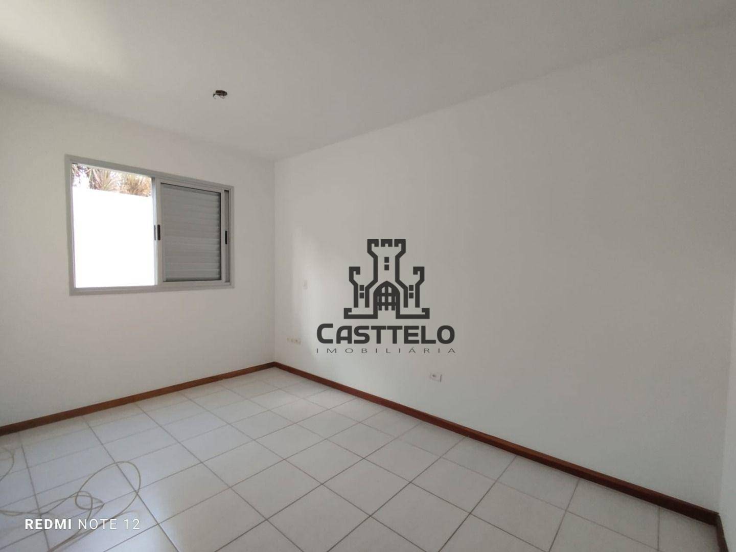 Apartamento à venda com 3 quartos, 75m² - Foto 11