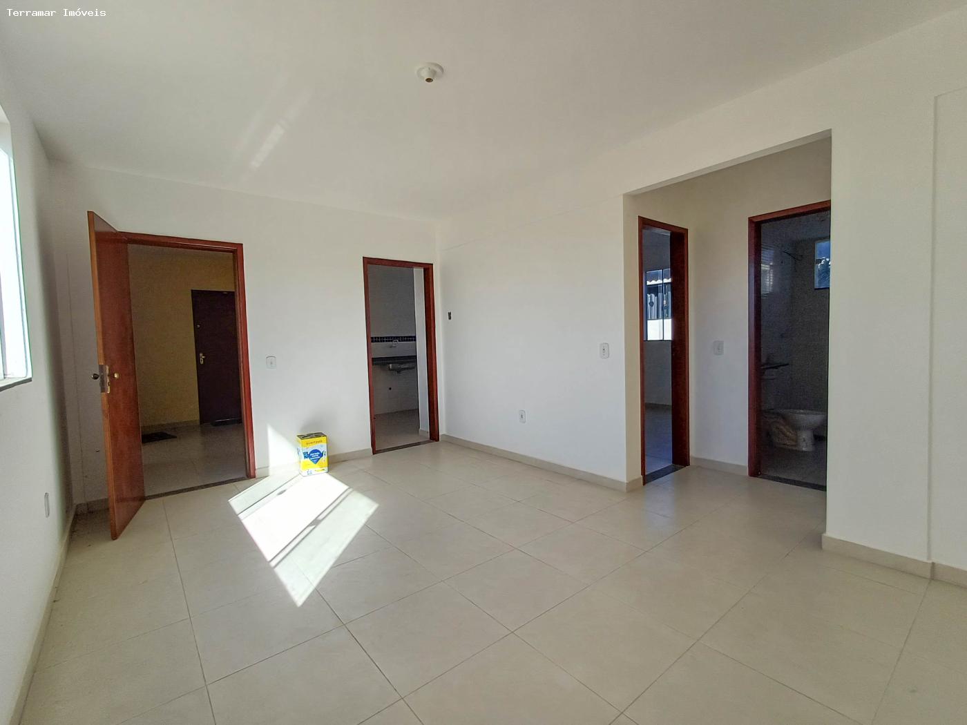 Apartamento à venda com 2 quartos, 70m² - Foto 4