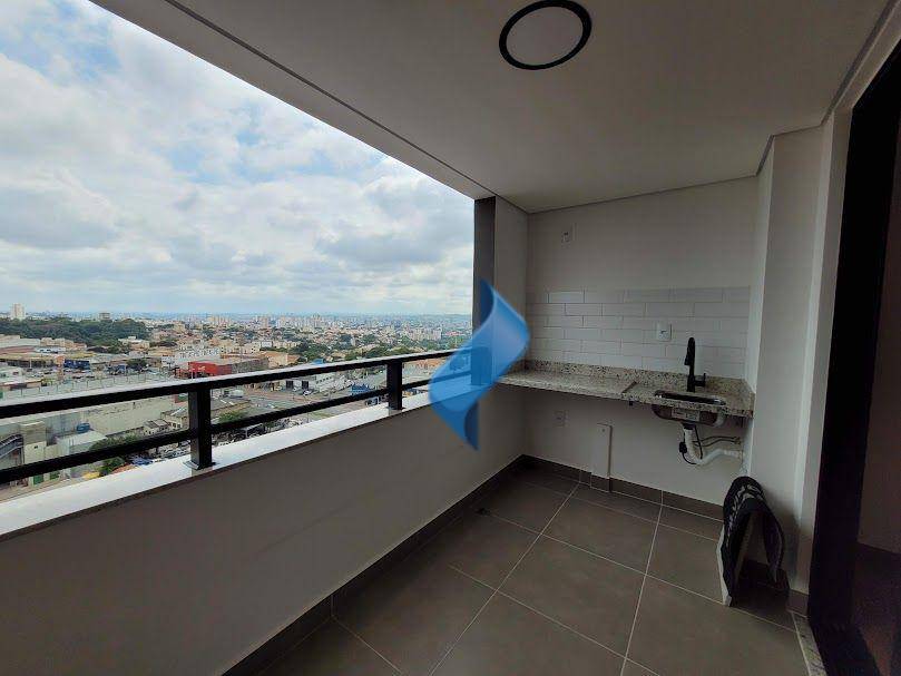 Apartamento para alugar com 3 quartos, 82m² - Foto 9