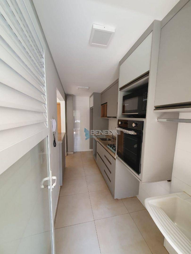 Apartamento à venda com 2 quartos, 72m² - Foto 5