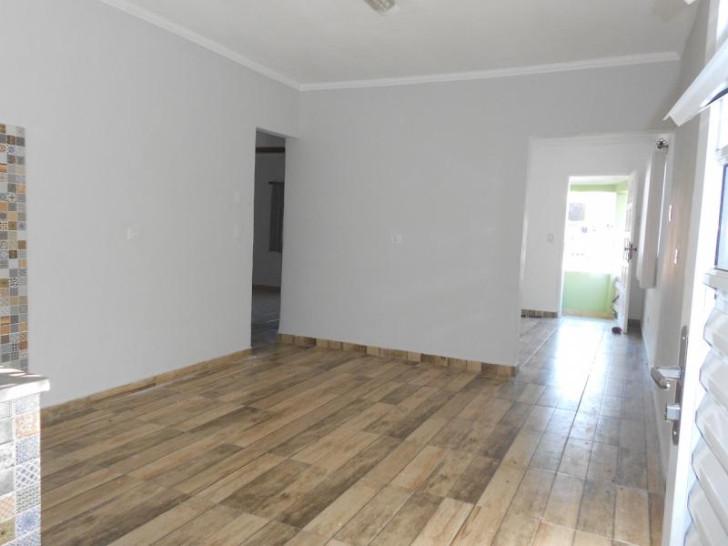 Casa à venda com 2 quartos, 146m² - Foto 2