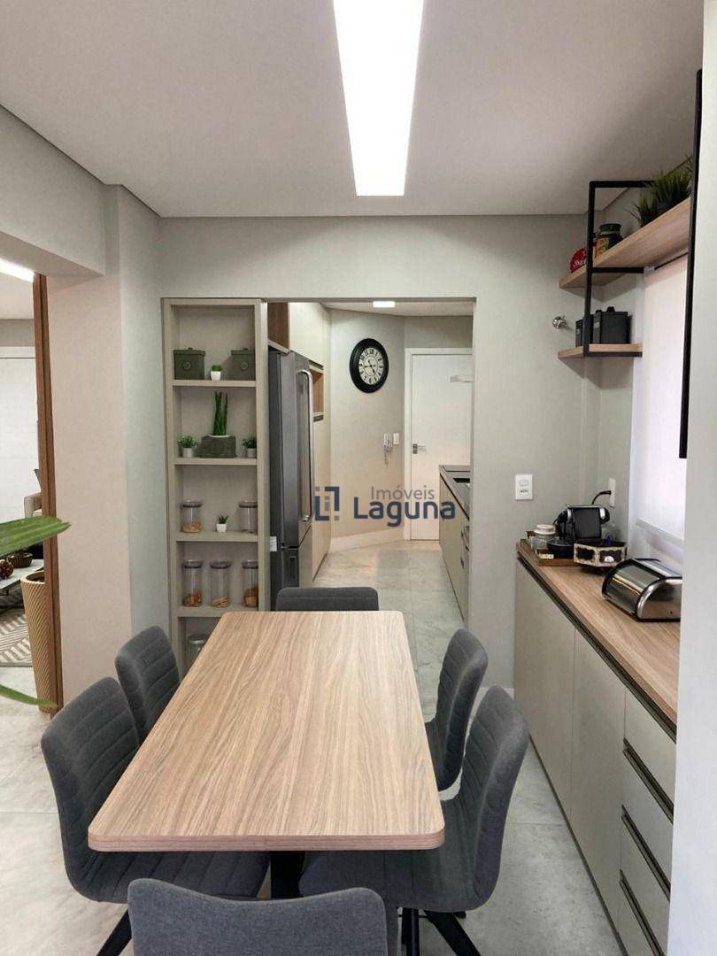 Apartamento à venda com 4 quartos, 205m² - Foto 15