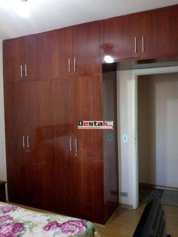 Apartamento à venda com 2 quartos, 70m² - Foto 6